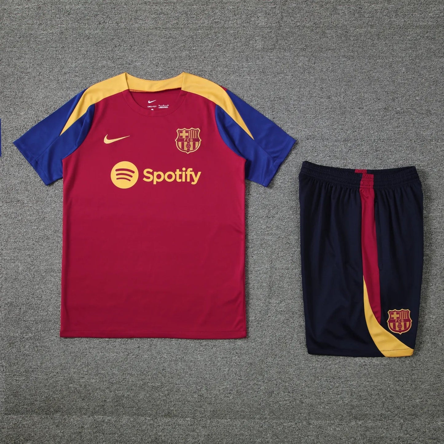 Barcelona 24/25 - Training Kit
