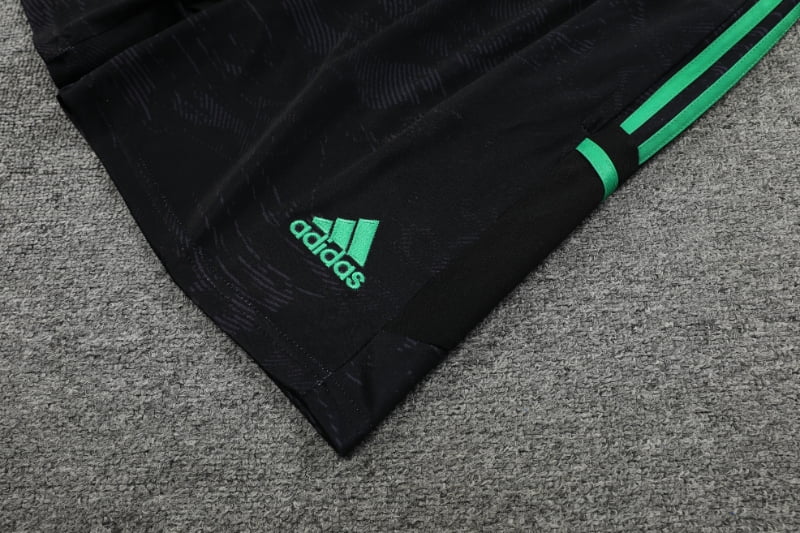 Real Madrid 24/25 - Training Kit