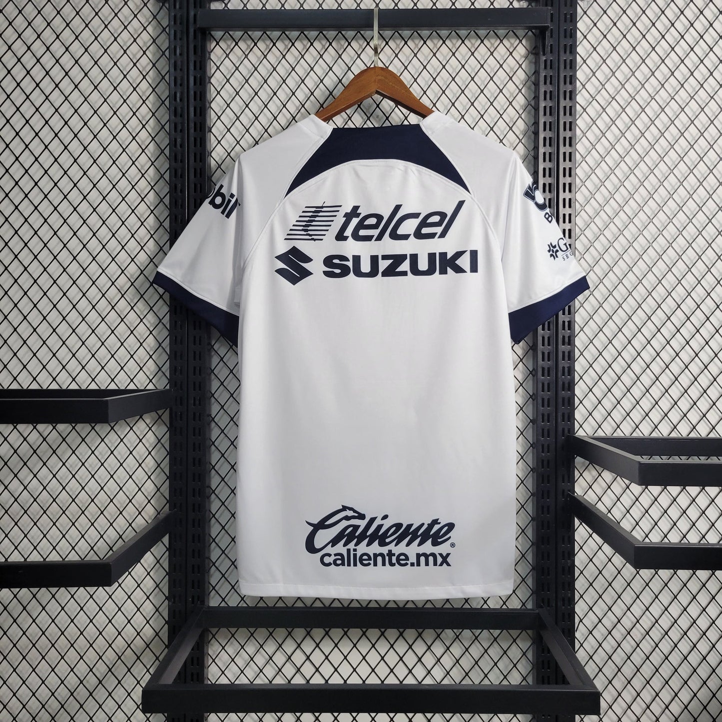 Pumas 23/24
