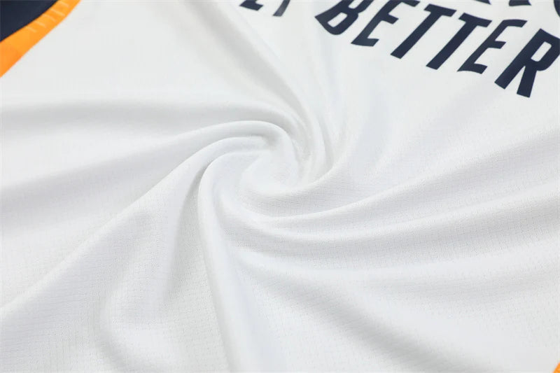 Real Madrid 24/25 - Training Kit