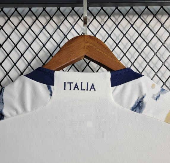 Italien 22/23 Auswärts