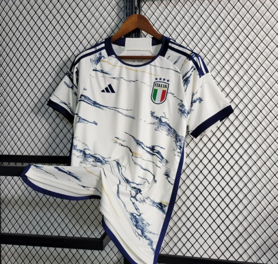 Italien 22/23 Auswärts