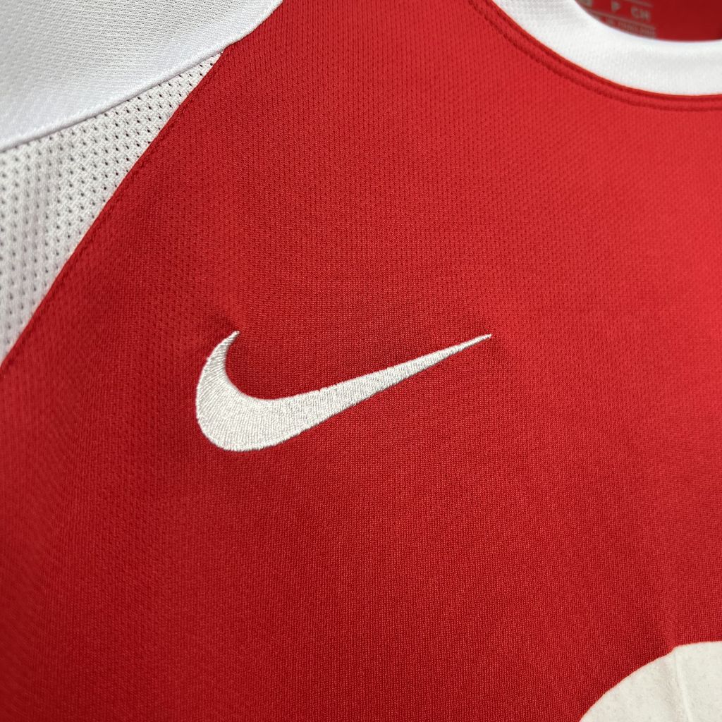 Arsenal 02/03