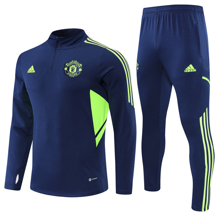 Manchester United 23/24 - Training Half Zip