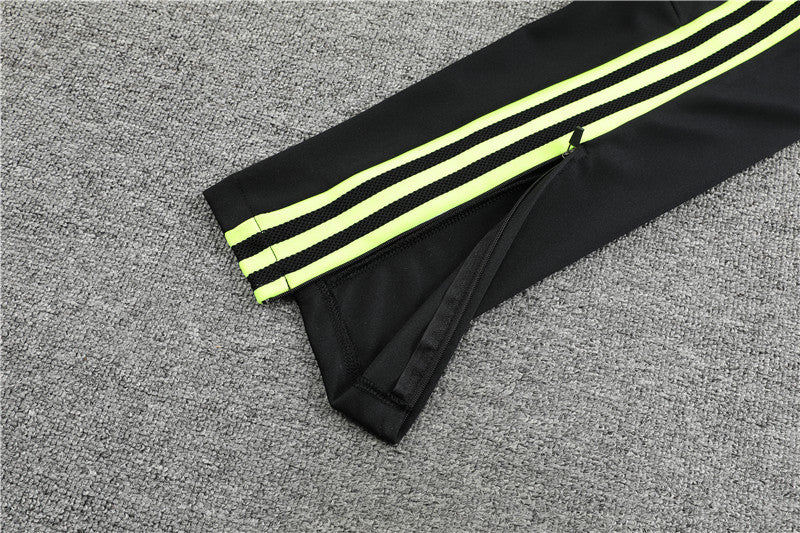 Manchester United 23/24 - Training Fato - 1/2 Zip