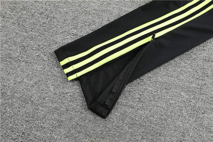 Manchester United 23/24 - Training Fato - 1/2 Zip