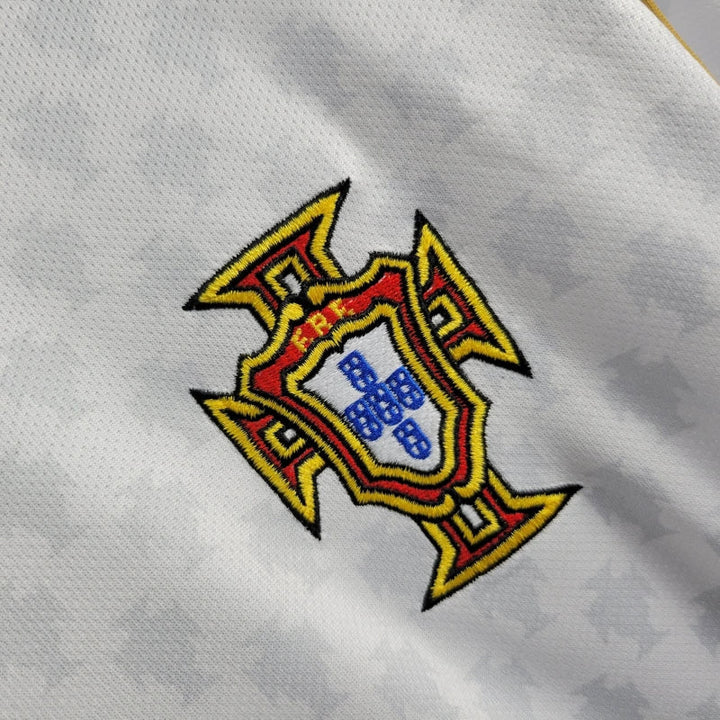 Portugal 04/05 Away