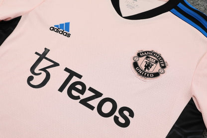 Manchester United 23/24 - Training Kit