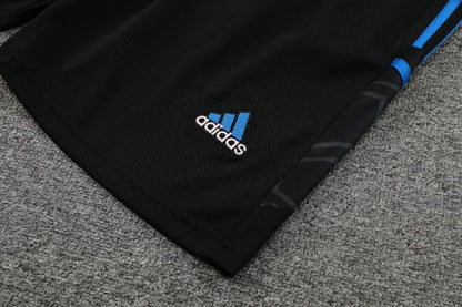 Manchester United 23/24 - Training Kit