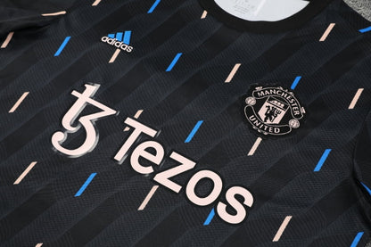 Manchester United 23/24 - Training Kit