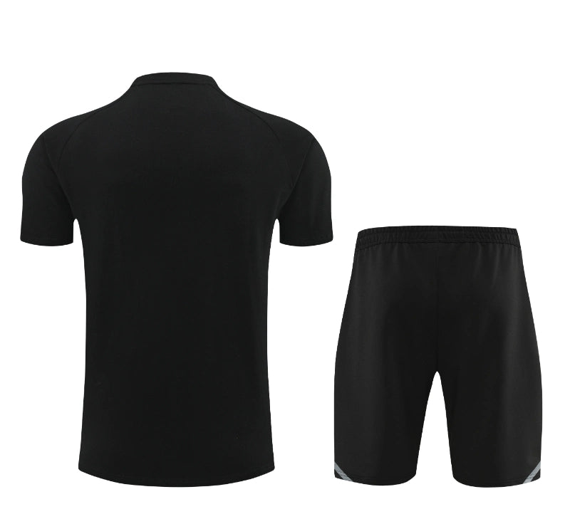 Manchester United 24/25 - Training Kit