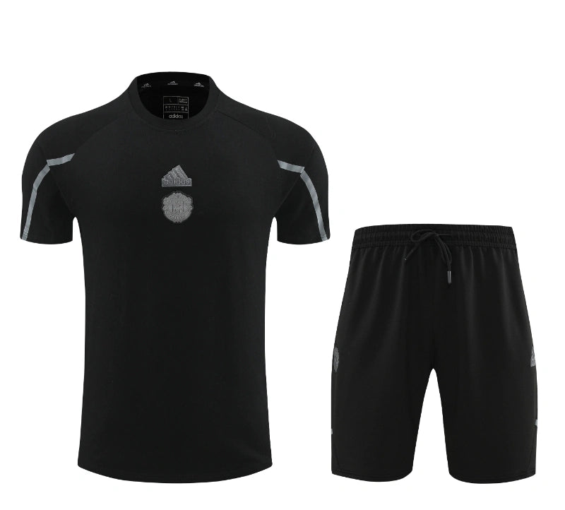 Manchester United 24/25 - Training Kit