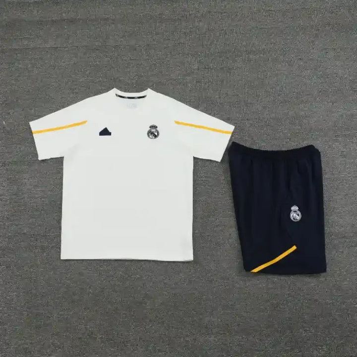 Real Madrid 24/25 - Training Kit