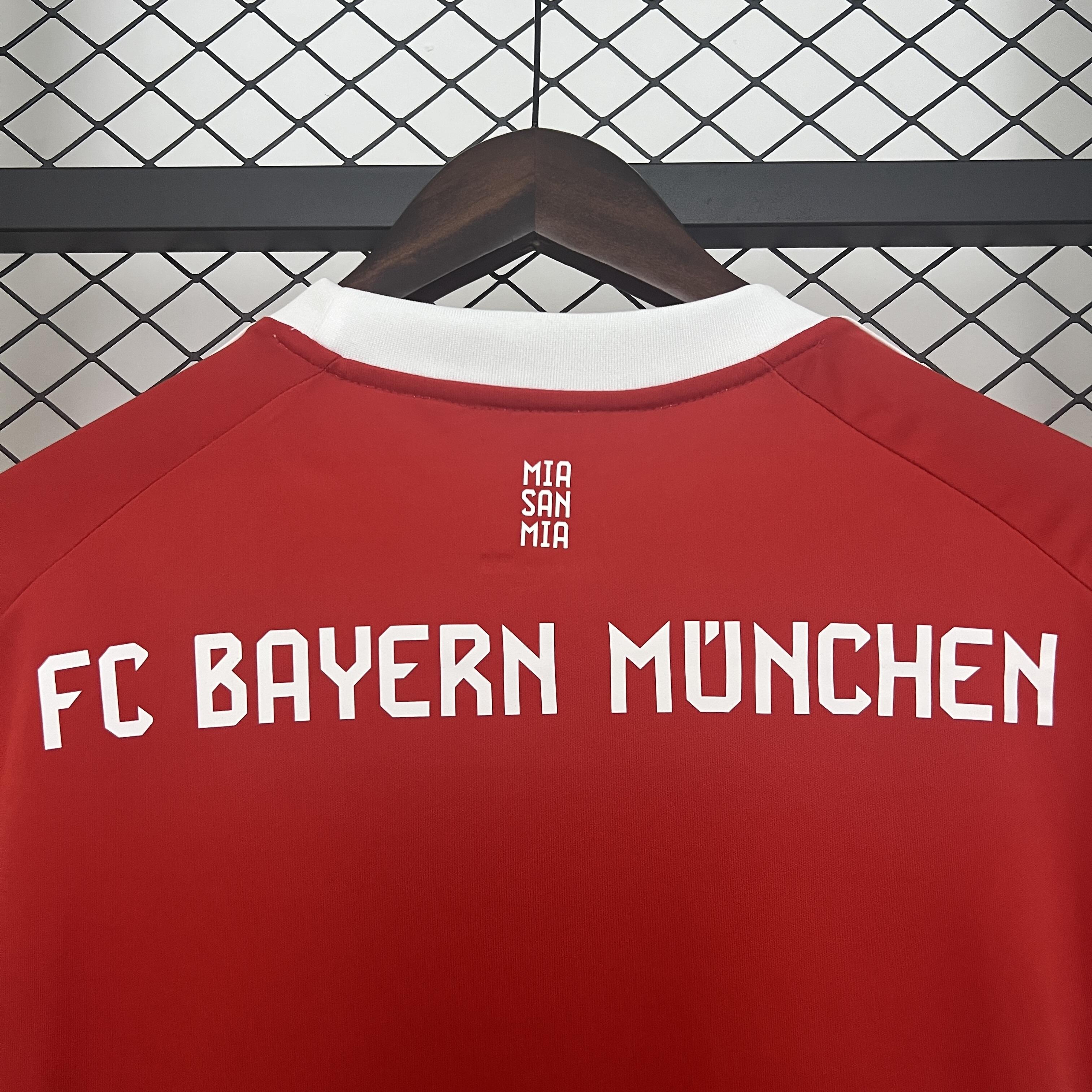 Camisola Bayern Munich home 25/26