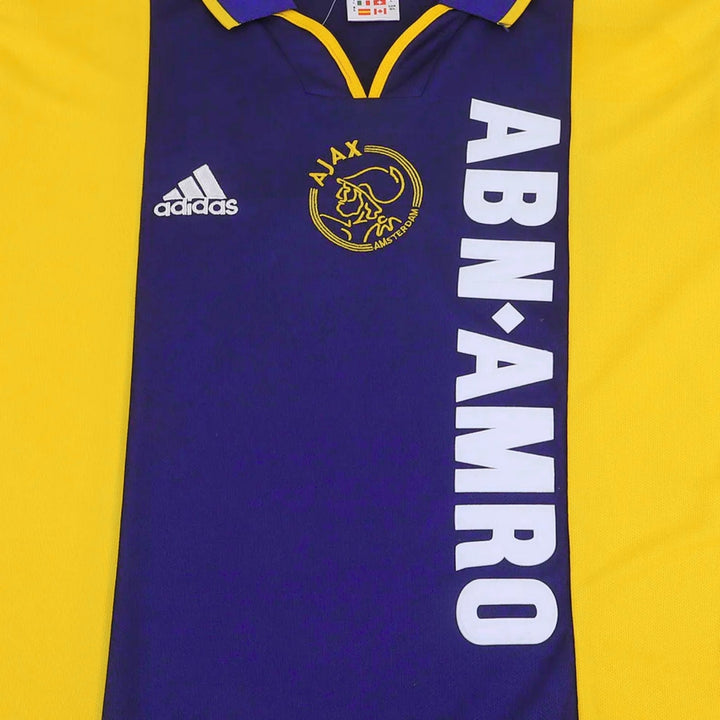 Ajax 00/01 Away