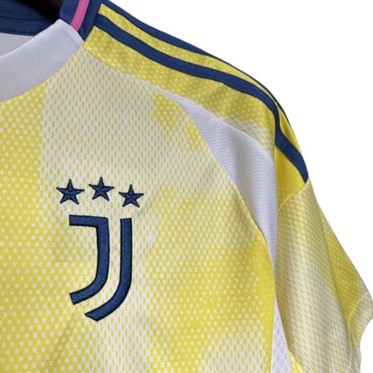 Juventus 24/25 Fora