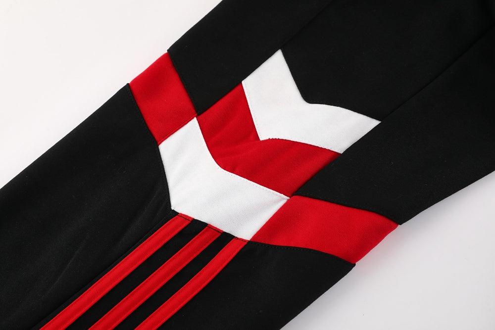 Manchester United 24/25 - Training Top with Hood
