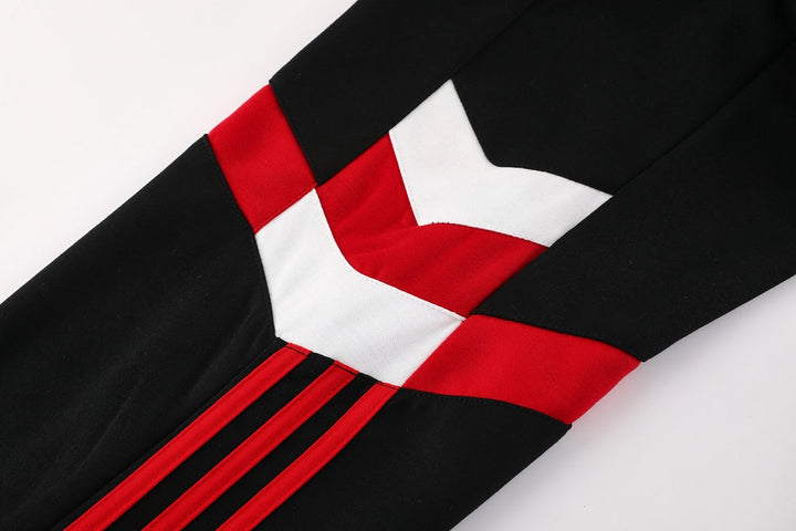 Manchester United 24/25 - Training Top with Hood