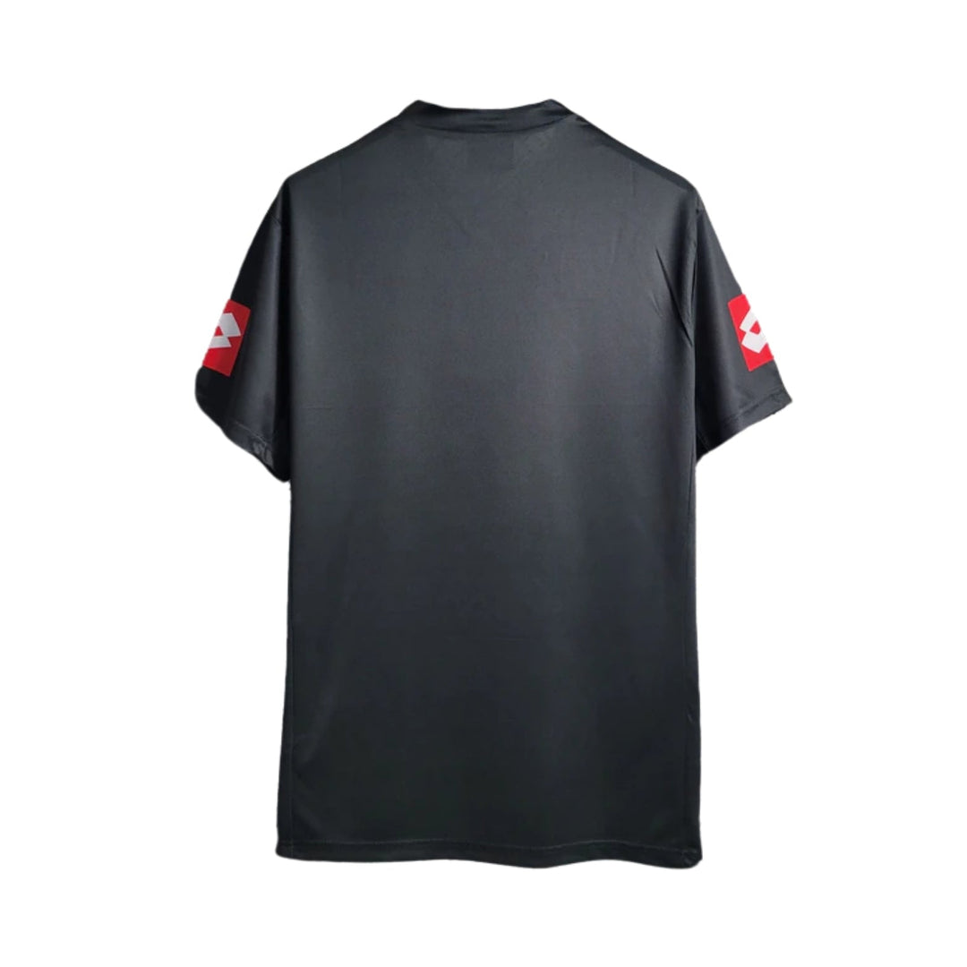 Juventus 01/02 Away