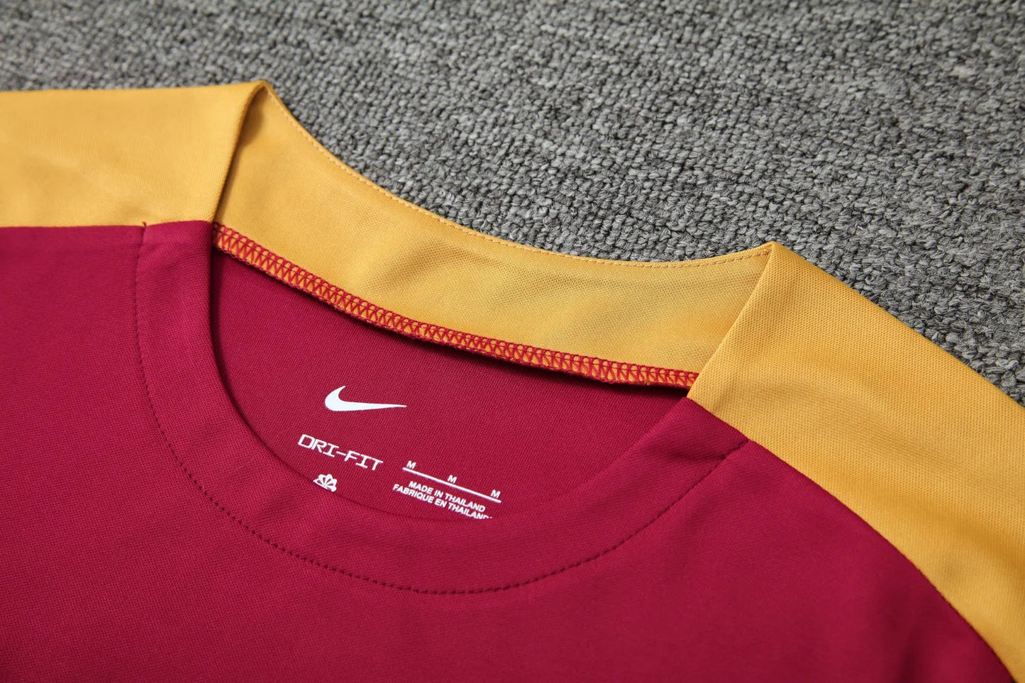 Barcelona 24/25 - Training Kit