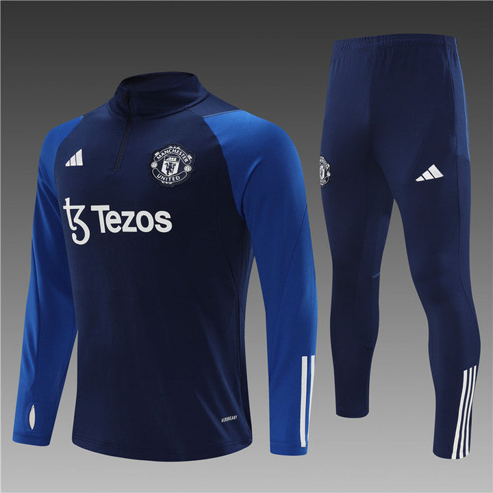 Manchester United 23/24 - Training Track Top - 1/2 Zip