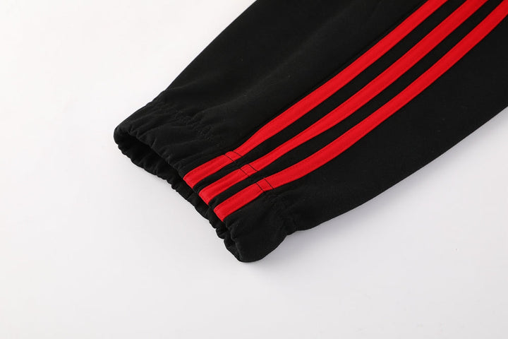 Manchester United 24/25 - Training Top with Hood