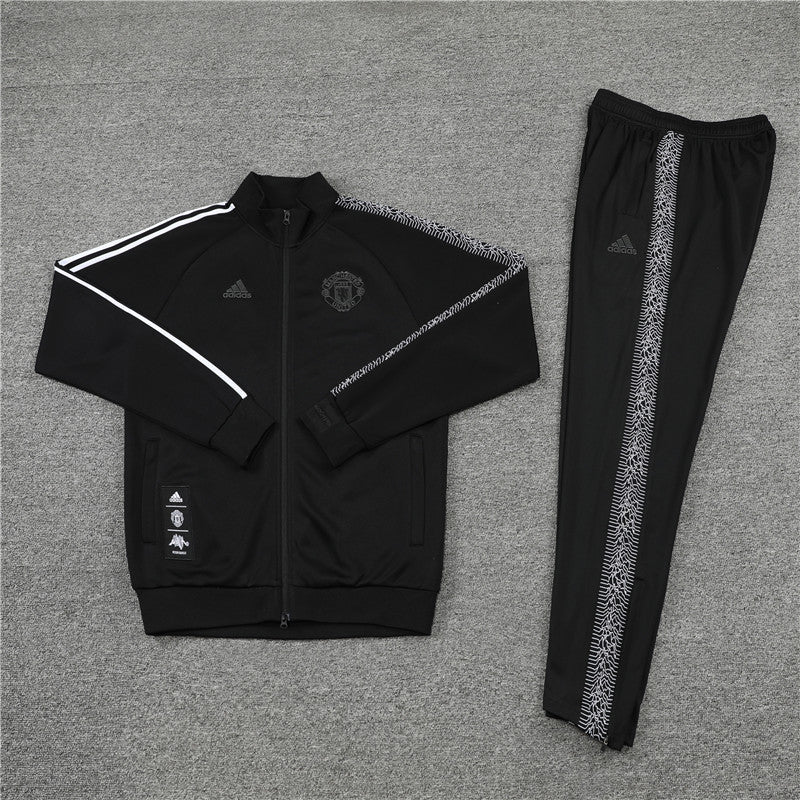 Manchester United 23/24 - Training Tracksuit - Full Zip