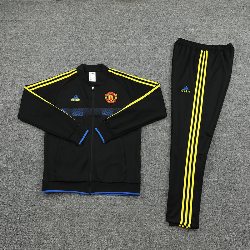 Manchester United 23/24 - Full Zip Training Tracksuit